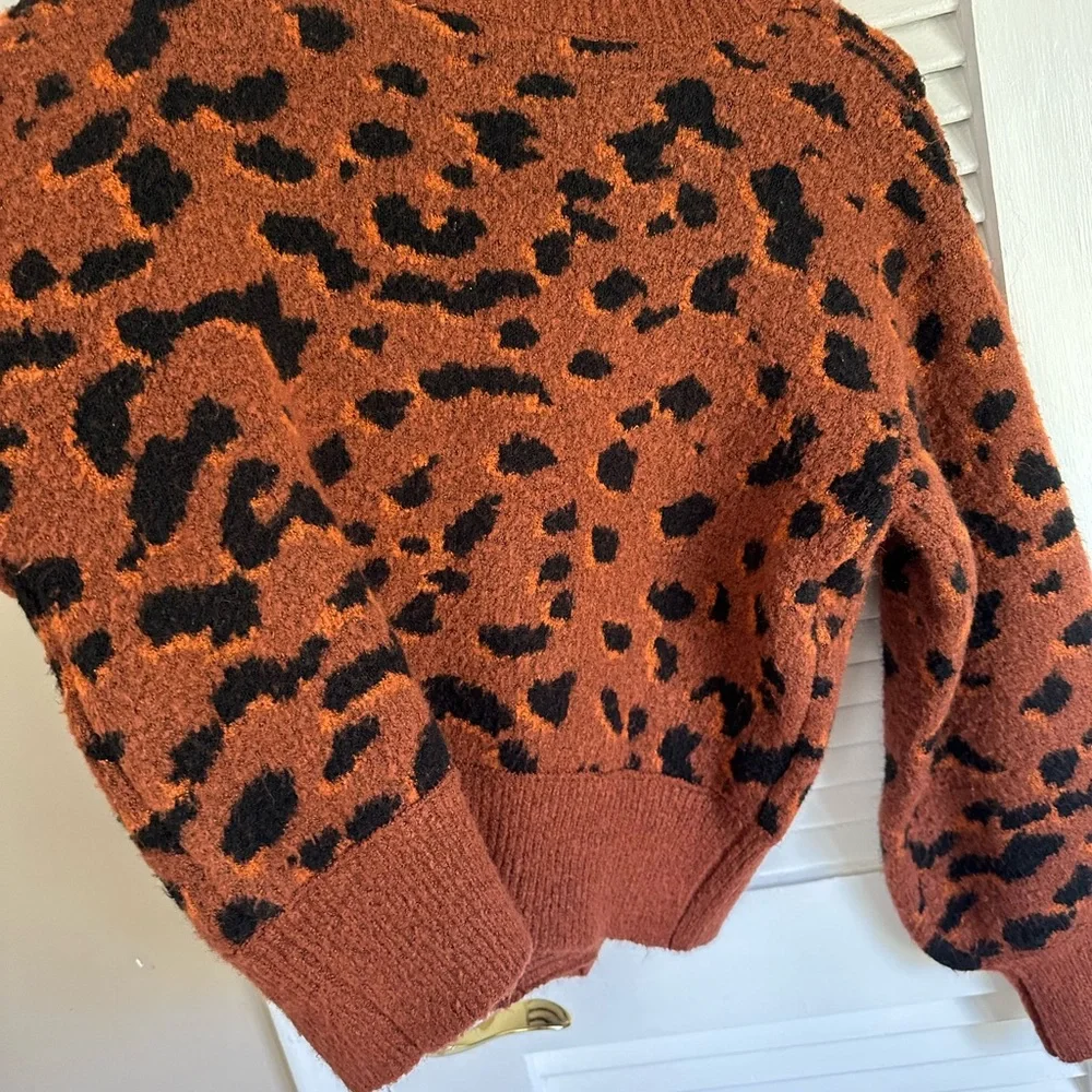 Cropped Leopard Cardigan - Picture 4 of 5